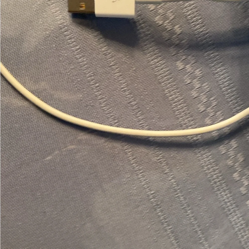 White Charging Cable Apple 30 pin connector USB other end